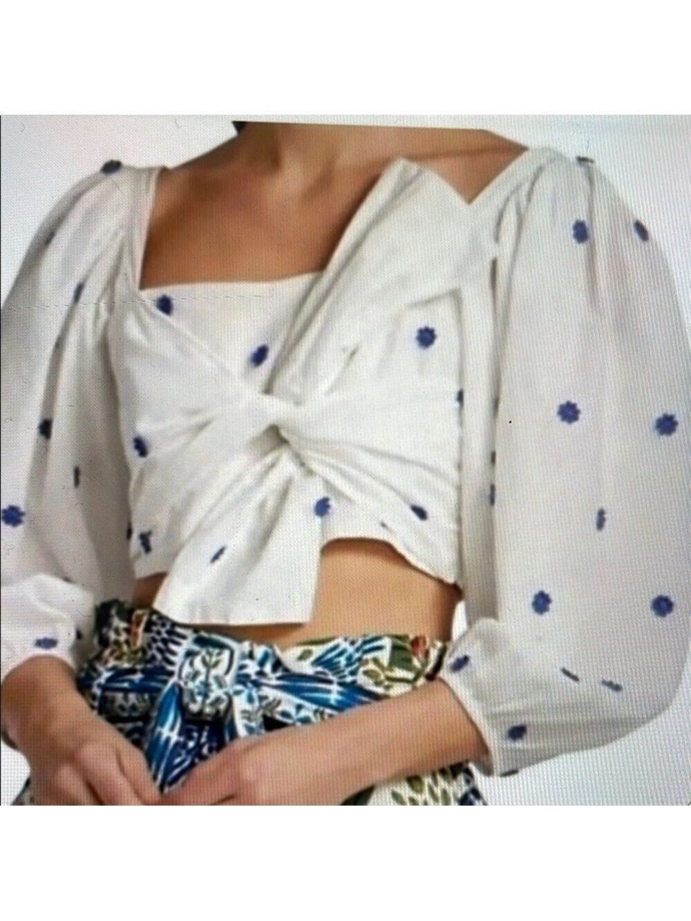 FARM RIO White and Blue Floral Crop Top Sz Large